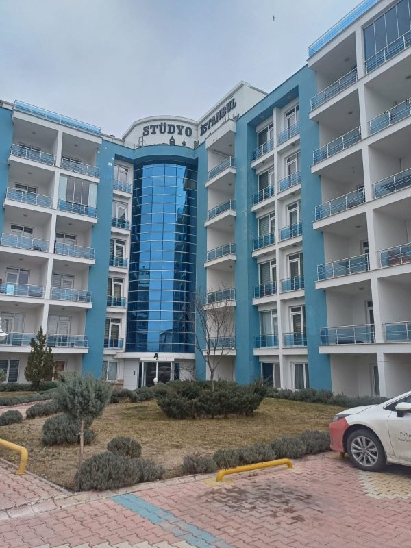 <font face="montserrat" size="5" color="#9a784c"> BOSNAHERSEK MAH OKULA YURUME MESAFESİ 1+1 ARAKAT SATILIK DAİRE  </font>